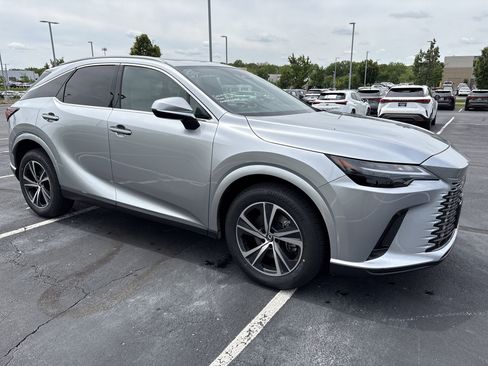 Used 2023 Lexus RX 350 Premium w/ Cold Area Package AWD/4WD image 2