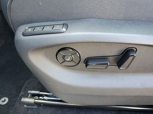 New 2026 Volkswagen Tiguan SEL R-Line image 21