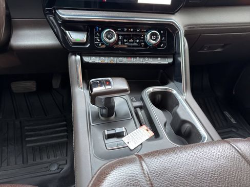 Used 2024 GMC Sierra 1500 Denali AWD/4WD image 15