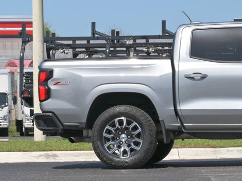 Used 2024 Chevrolet Colorado Z71 w/ Z71 Convenience Package 2 image 5