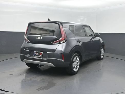 Used 2023 Kia Soul LX FWD image 28