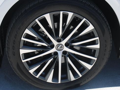 Used 2023 Lexus RX 350 Premium Plus w/ Cold Area Package FWD image 9