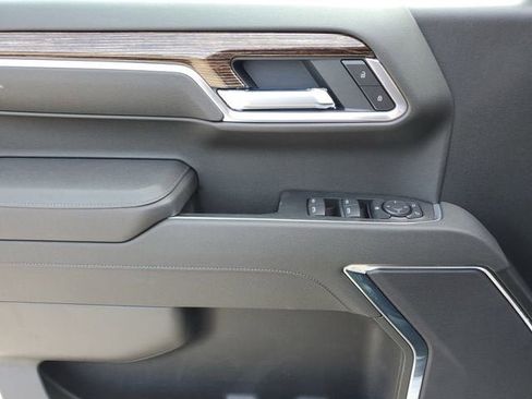 New 2026 GMC Sierra 1500 Elevation image 18