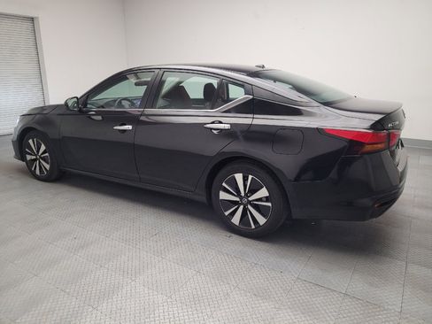 Used 2022 Nissan Altima 2.5 SV image 3