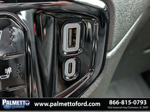 Used 2023 Chevrolet Silverado 1500 High Country w/ Technology Package AWD/4WD image 24
