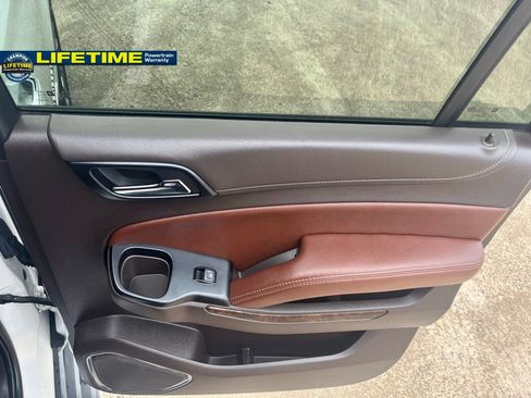 Used 2018 Chevrolet Suburban Premier image 33