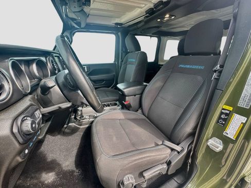 Certified 2023 Jeep Wrangler Unlimited Rubicon 4xe w/ Cold Weather Group AWD/4WD image 23