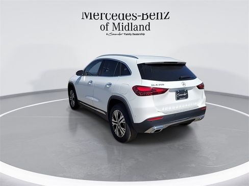New 2025 Mercedes-Benz GLA 250 image 6
