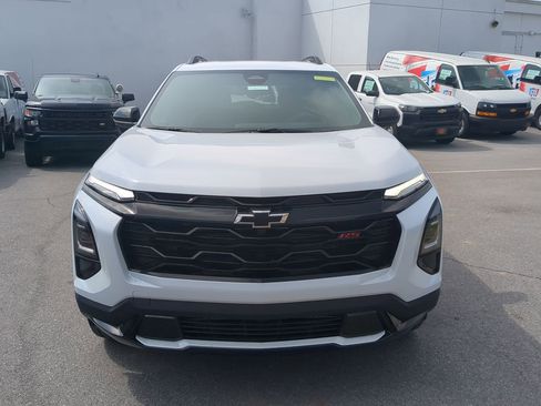 New 2026 Chevrolet Equinox RS w/ Convenience Package III AWD/4WD image 3