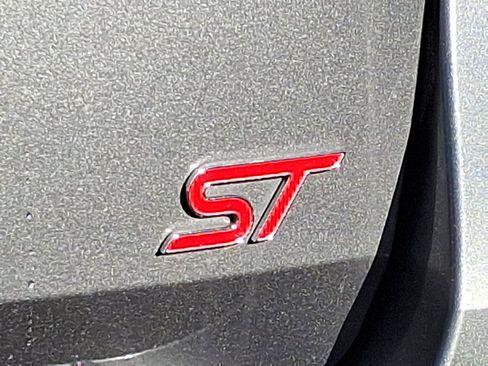 Certified 2025 Ford Explorer ST image 30