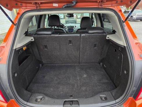Used 2015 Chevrolet Trax LT w/ LT Sun and Sound Package AWD/4WD image 6