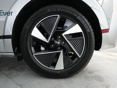 Used 2025 Hyundai Ioniq 5 Limited image 20