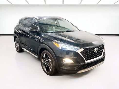Used 2021 Hyundai Tucson Sport FWD image 3