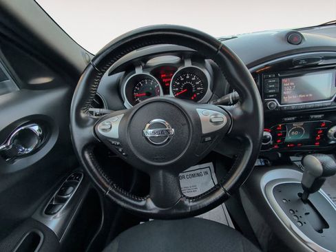 Used 2016 Nissan Juke SV image 12
