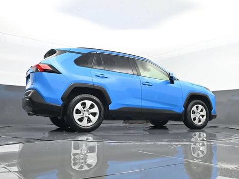 Used 2019 Toyota RAV4 LE w/ All Weather Liner Package AWD/4WD image 22