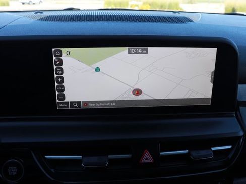 Used 2025 Kia Seltos S image 16