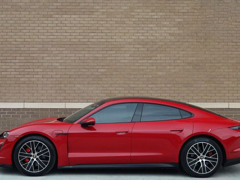 Used 2020 Porsche Taycan 4S w/ Premium Package AWD/4WD image 2