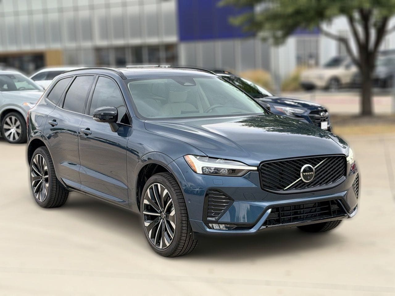 New 2026 Volvo XC60 B5 Ultra w/ Protection Package Premier AWD/4WD image 5