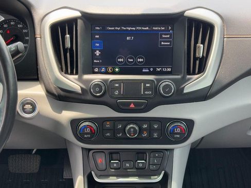 Used 2021 GMC Terrain SLT AWD/4WD image 13