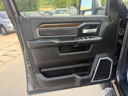 Used 2024 RAM 2500 Laramie w/ Protection Group AWD/4WD image 9