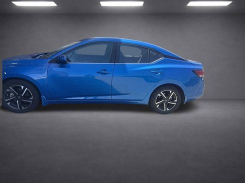 Used 2024 Nissan Sentra SV FWD image 8