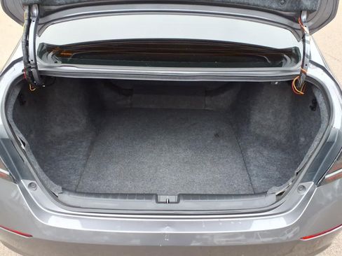 Used 2021 Honda Accord LX image 6