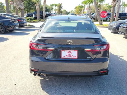 New 2026 Toyota Camry SE w/ Convenience Package FWD image 5
