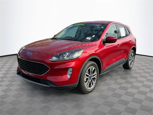 Used 2022 Ford Escape SEL image 3