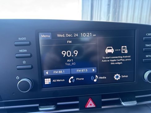 New 2026 Hyundai Elantra Sport image 32