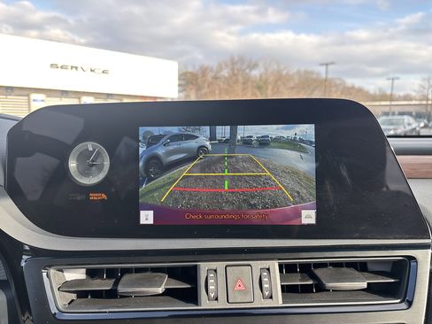 Certified 2025 Lexus ES 350 w/ Premium Package image 25