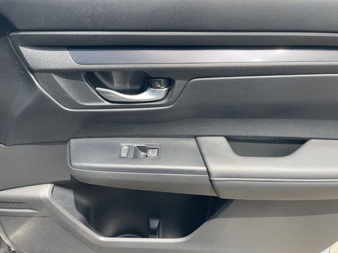Used 2024 Honda CR-V LX image 30