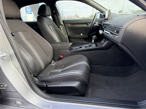 Used 2024 Honda Civic Sport image 13