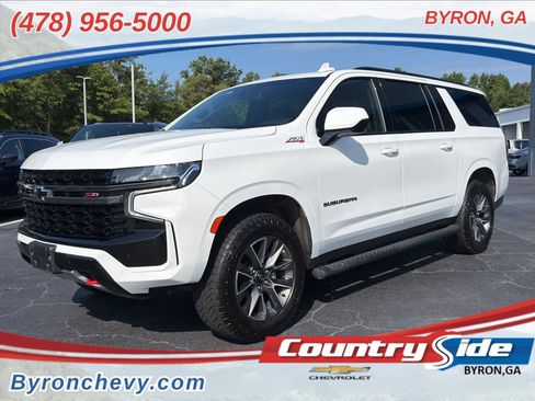 Used 2022 Chevrolet Suburban Z71 AWD/4WD image 1