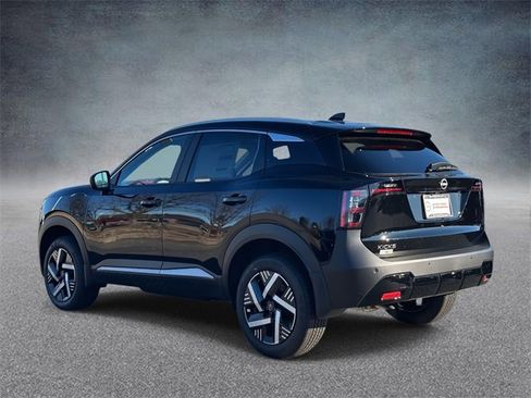 New 2026 Nissan Kicks SV image 4