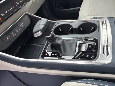 New 2026 Kia Carnival SX Prestige image 21