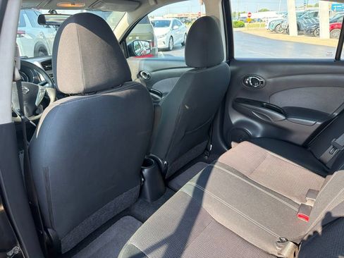 Used 2015 Nissan Versa SV FWD image 15