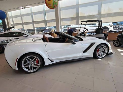 Used 2019 Chevrolet Corvette ZR1 RWD image 7