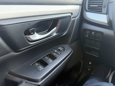 Certified 2021 Honda CR-V Special Edition image 11