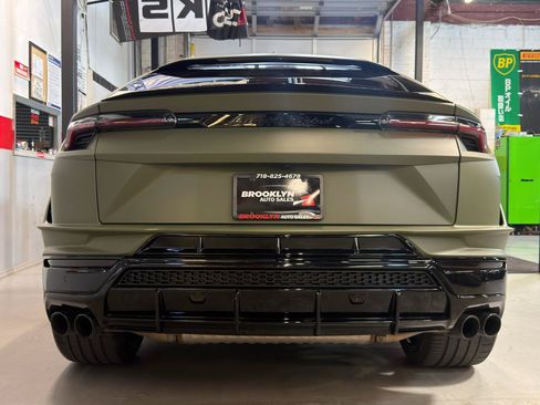 Used 2024 Lamborghini Urus S AWD/4WD image 8