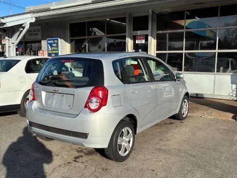 Used 2010 Chevrolet Aveo5 LS image 6