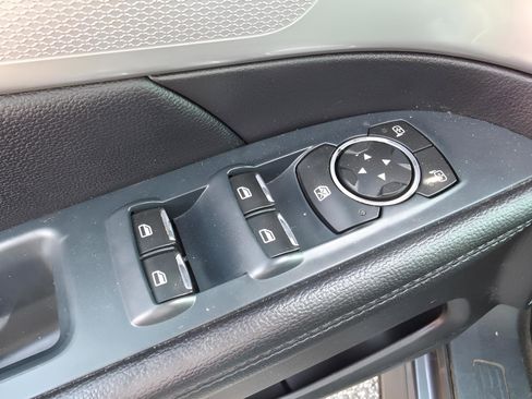 Used 2016 Ford Explorer XLT w/ Equipment Group 202A image 24