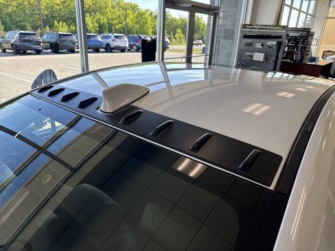 Used 2022 Subaru WRX Limited AWD/4WD image 10