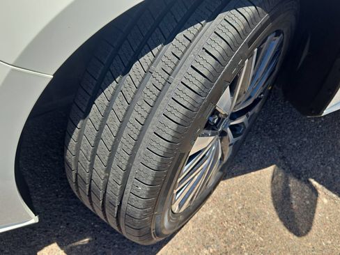 Used 2025 Nissan Altima 2.5 SV FWD image 30