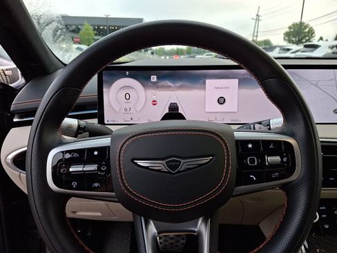 Certified 2026 Genesis GV70 3.5T Sport Prestige AWD/4WD image 24