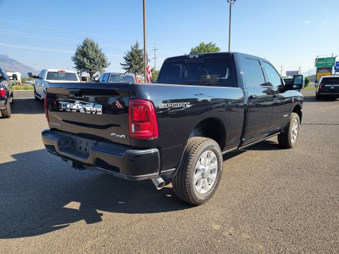 New 2025 RAM 2500 Laramie AWD/4WD image 3