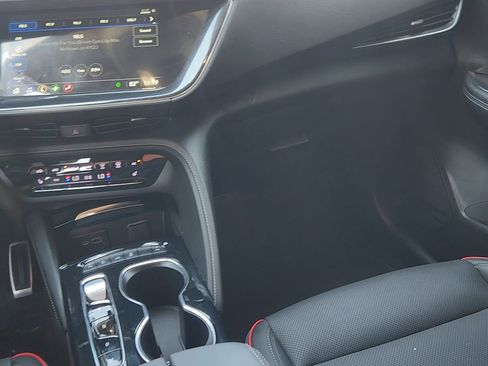 Used 2023 Buick Envision Essence w/ Sport Touring Package AWD/4WD image 18