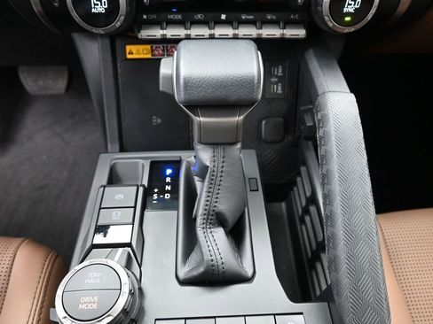 Certified 2025 Toyota 4Runner Limited image 27