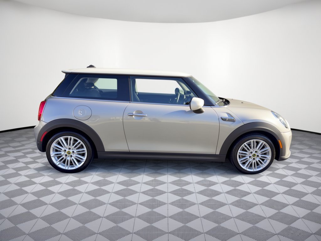 Used 2024 MINI Cooper SE FWD image 8