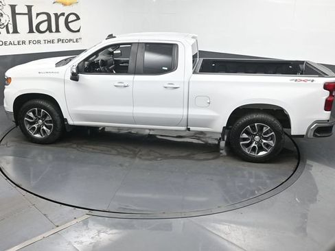 Used 2023 Chevrolet Silverado 1500 LT AWD/4WD image 39