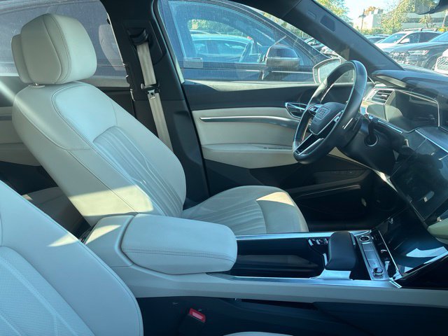 Used 2024 Audi Q8 e-tron Premium Plus w/ Premium Plus Package AWD/4WD image 10